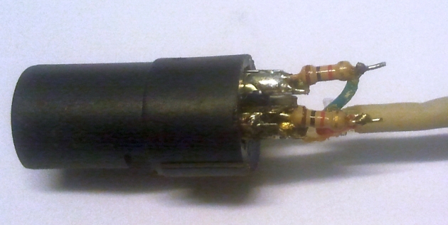 PAD 01 - wtyczka żeńska