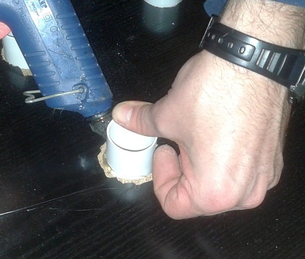 Budowa pułapki basowej - mocowanie rurek