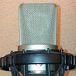 Wielkomembranowy mikrofon pojemnościowy Neumann TLM-103