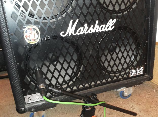 Marshall 4x12 i Shure SM57